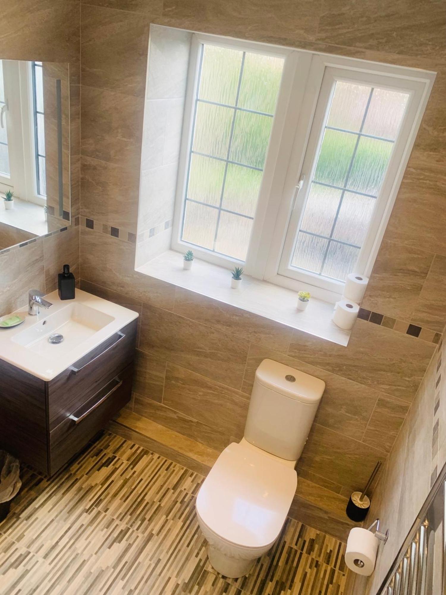 Newly Renovated, Modern 3 Bed Apartment Walmersley Luaran gambar